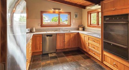 WOODEND – RUSTIC CHARM, THREE BEDROOMS, ONE BATHROOM, LARGE SECTION, FRUIT TREES & BERRIES - Photo 4