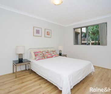2 Bedroom Unit in Convenient Location! - Photo 3