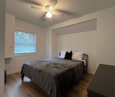 For Lease - 876 Kennedy Road, Innisfil, Ontario - Photo 5