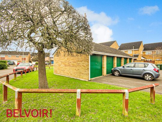 Flat to rent on - Photo 1