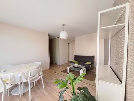 T2 meublé avec balcon – Quartier Péjoces -Facultés - Photo 2