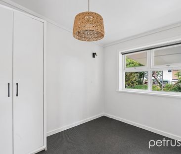 Low Maintenance Two Bedroom Unit - Photo 6
