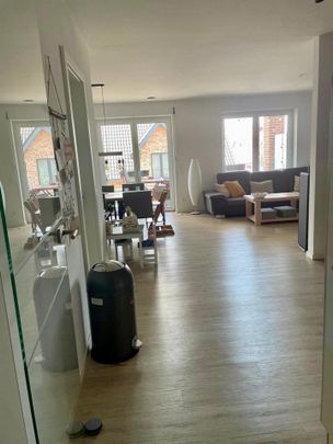 Einzigartige 4 Zimmer Obergeschosswohnung - Photo 1