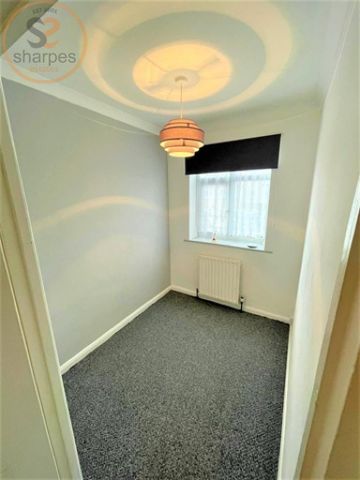 4 bedroom house to rent - Photo 3