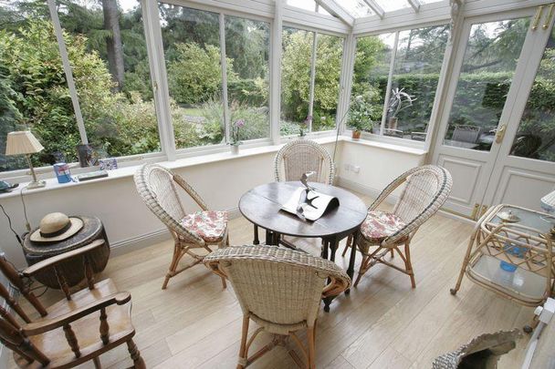 4 bedroom semi-detached house to rent - Photo 1