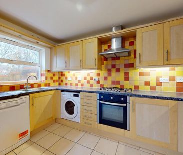 3 bedroom terraced house to rent - Photo 5