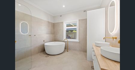 Beautifully Renovated 3 Bedroom Home in Prime Camden Park - Photo 3