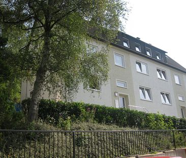 DREI-ZIMMER-DACHGESCHOSSWOHNUNG IN DER SCHULSTRASSE - Photo 1