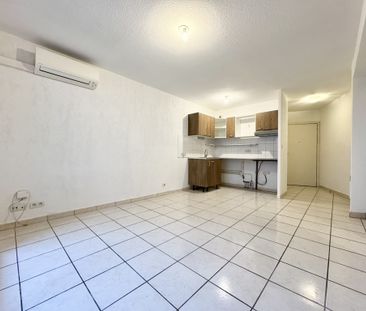 NIMES / NOTRE DAME - T2 AVEC CLIMATISATION, BALCON ET GARAGE - Photo 3