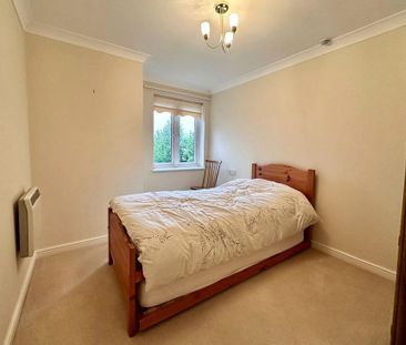 2 bedroom retirement property to rent - Photo 6