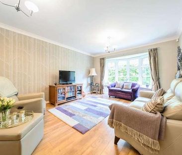 Chambers Walk, Stanmore, HA7 - Photo 2