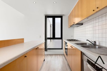 Effortless urban living! - Photo 2