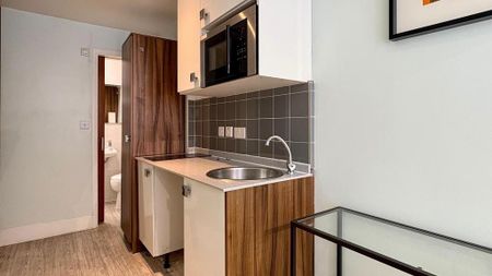 Studio to rent - Photo 3