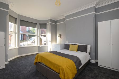 6 Bed Semi-Detached House, Greenfield Street, NG7 - Photo 4