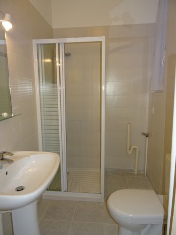 Location Appartement 2 pièces 26m² ORLEANS 45000 - Photo 5