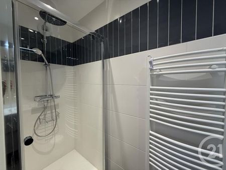 Appartement F4 à louer 4 pièces - 82,90 m2 CHARTRES - 28 - Photo 3