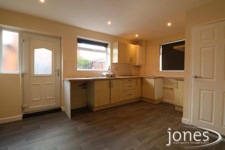 2 bedroom end of terrace house to rent - Photo 5