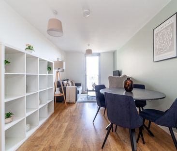 2 Bed Flat, Emily Duncan Place, E7 - Photo 3