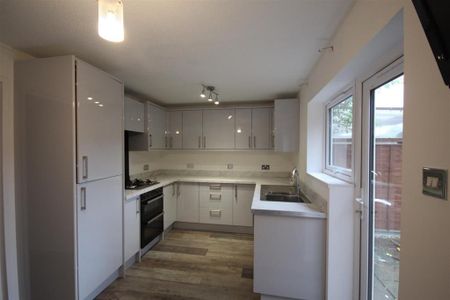 3 bedroom townhouse to rent - Photo 5