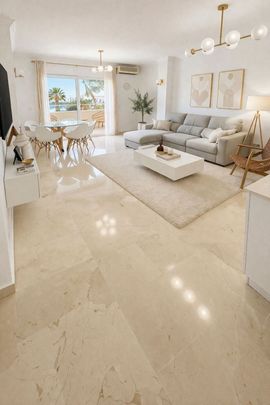 Middle Floor Apartment in Estepona - Photo 1