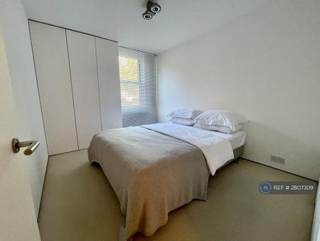 2 bedroom flat to rent - Photo 5