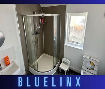 1 bedroom in a house share to rent - Photo 6