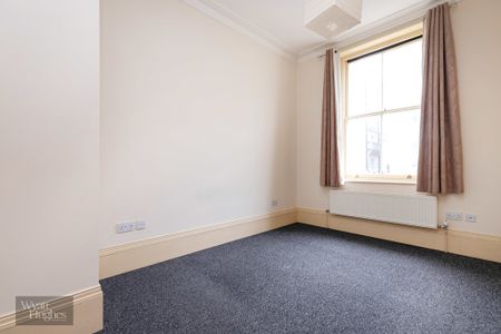 2 bed flat to rent in Warrior Square, St Leonards-on-Sea - Photo 5