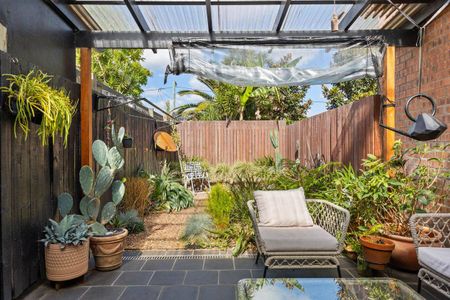 Tightly held and historically rich - Photo 5