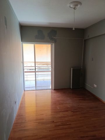 Διαμέρισμα για ενοικίαση Ελαϊς (Νέο Φάληρο) - Photo 2
