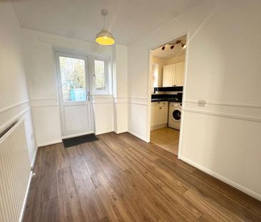 2 bedroom semi-detached house to rent - Photo 2