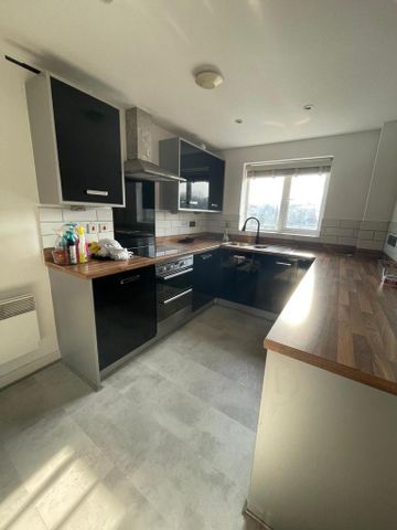 2 bedroom flat to rent - Photo 5