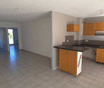 Location Appartement 3 pièces 62m² ISTRES 13800 - Photo 4