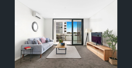 Near New Spacious One Bedroom for lease - Photo 2