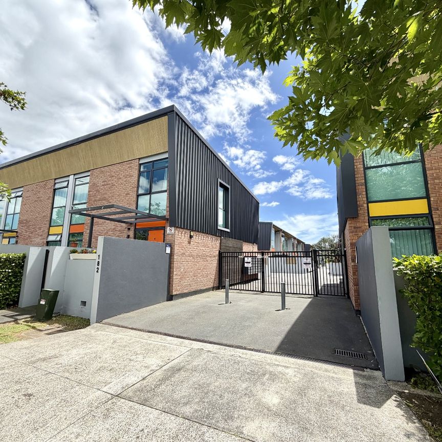 Unit 45, 182 Flat Bush School Road, Flat Bush, Auckland - Photo 1