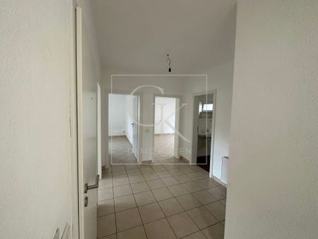 4-Zimmer-Wohnung mit Sicht auf Weinberge, Stadt , Calvarienberg und Hohnzollern - Photo 2