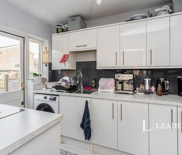 3 bedroom house to rent Badgers Walk, Burgess Hill, RH15 - Photo 6