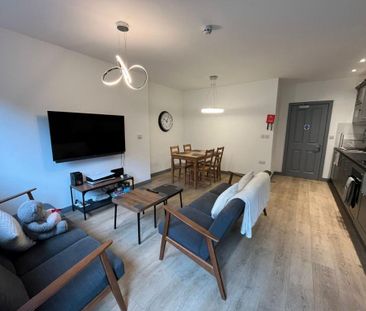 4 bedroom terraced house to rent - Photo 1