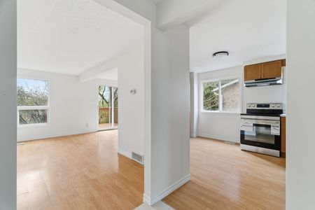 For Lease - 51 Koch Drive, Guelph, Ontario - Photo 2