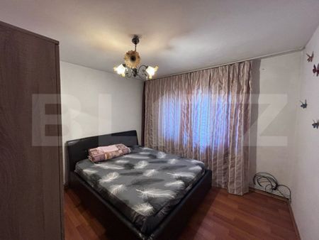 Apartament cu 3 camere, 78 mp, parter, zona 1 Mai - Photo 2