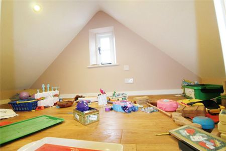 3 bedroom property to rent - Photo 4