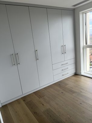 2 Bed Flat, Chiswick High Road, W4 - Photo 1