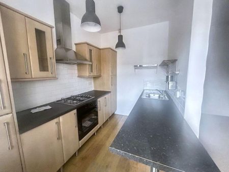 2 bed upper flat to rent in NE26 - Photo 3