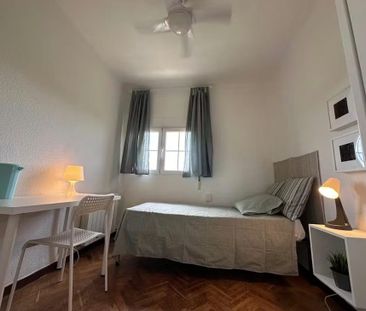 Calle de Guillermo Pingarron, Madrid, Community of Madrid 28018 - Photo 6