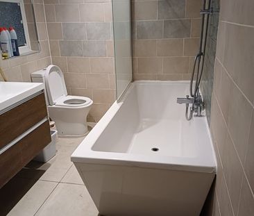 Room in a Shared House, Grove Road, E17 - Photo 1