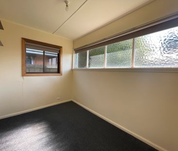 1/30 Breadalbane Street, Newcomb - Photo 1
