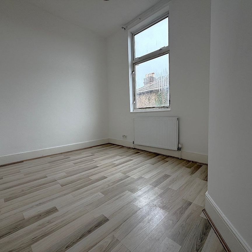 2 bedroom house to rent - Photo 1