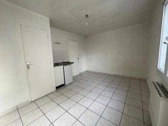 Location Appartement 1 pièce 19m² LA RICHE 37520 - Photo 1