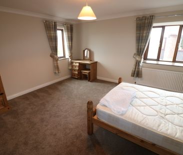 Eastview House, Outer Trinities, Beverley - Photo 3