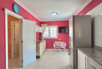 Chalet pareado · Alquiler a largo plazo ·