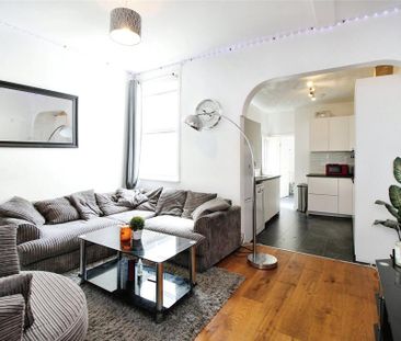 3 bedroom terraced house to rent - Photo 6